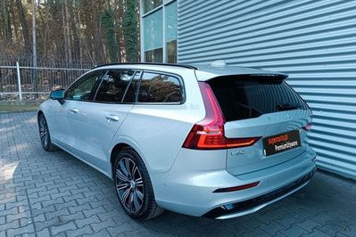 Volvo V60 T6 AWD Plug-In Hybrid Plus Dark aut