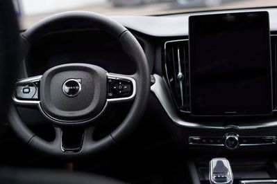 Volvo XC60 T8 Plug-In Hybrid AWD Ultra Black Edition