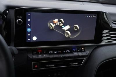 Toyota Camry Prestige 2.5 Hybrid Dynamic Force