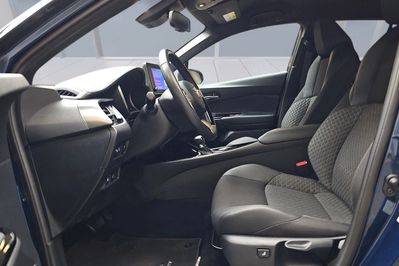 Toyota C-HR Hybrid Style