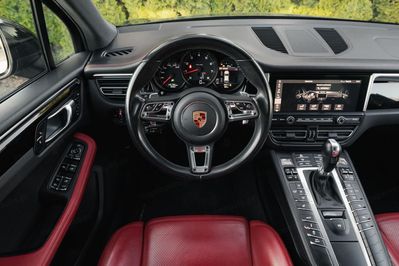 Porsche Macan Standard