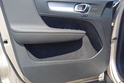 Volvo XC40 B3 Plus Dark aut