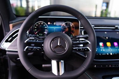 Mercedes Klasa E 220 d mHEV 4-Matic AMG 9G-Tronic