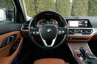 BMW Seria 3 320d mHEV Luxury Line sport-aut