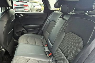Kia Ceed 1.6 GDI PHEV L Business Line DCT