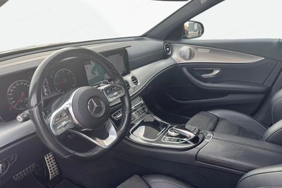 Mercedes Klasa E 220 d 4-Matic 9G-TRONIC