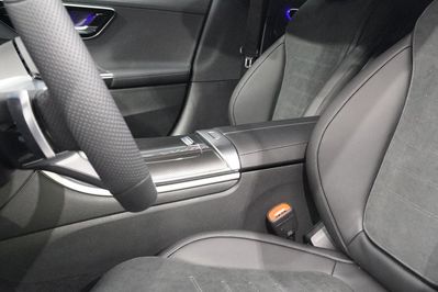 Mercedes C Klasa 220 d  4-Matic AMG