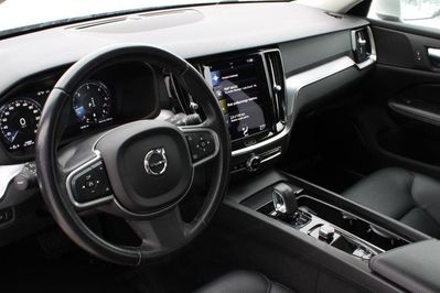 Volvo V60 B4 D Momentum Pro