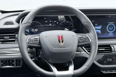 Hongqi HS5 2.0T AWD
