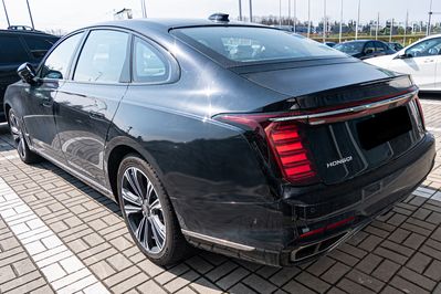 Hongqi H9 Deluxe 2.0T MHEV DSG