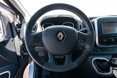 Renault Trafic Grand L2H1 Kombi