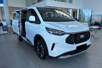 Ford Tourneo Custom 320 L1H1 Active A8 AWD