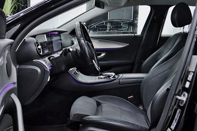 Mercedes Klasa E 220 d 4-Matic 9G-TRONIC