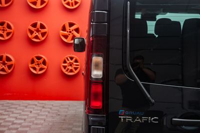 Renault Trafic Kombi L2H1 AT9