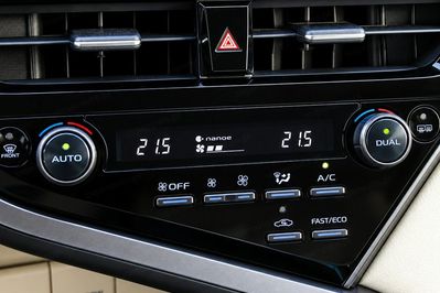 Toyota Camry 2.5 Hybrid Executive Cvt