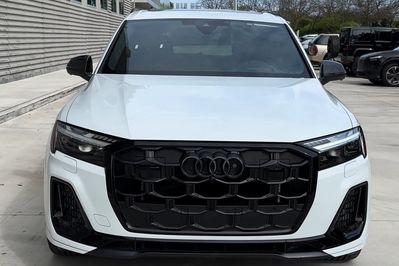 Audi Q7 SQ7 TFSI quattro