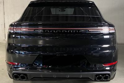 Porsche Cayenne Coupe Black Edition
