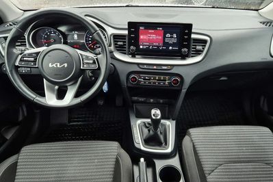 Kia Ceed 1.5 T-GDI M