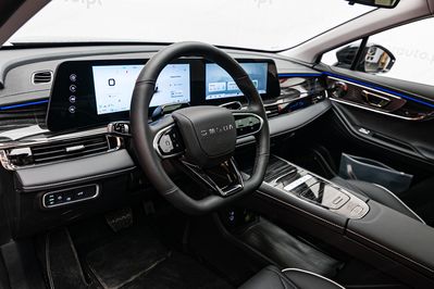 Omoda 5 1.5 T-GDI Hybrid Premium DHT