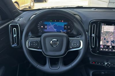 Volvo XC40 B3 Plus Dark