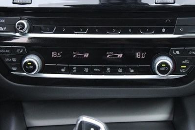 BMW Seria 5 Touring 530e xDrive Luxury Line