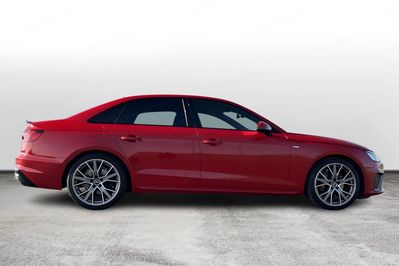 Audi A4 40 TFSI mHEV quattro S Line S tronic