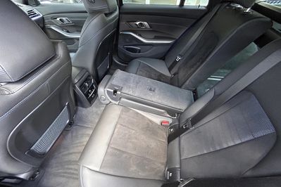 BMW Seria 3 320d xDrive M Sport sport-aut