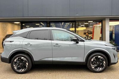 Nissan Qashqai N-Connecta Xtronic 1.3 DIG-T mHEV
