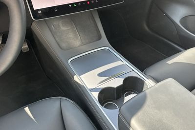 Tesla Model 3 RWD