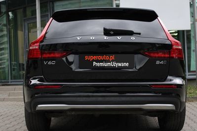 Volvo V60 B4 D Cross Country