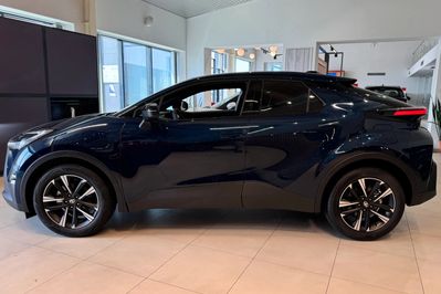 Toyota C-HR Style 2.0 Hybrid Dynamic Force Plug-in