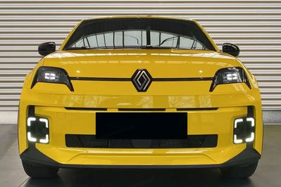 Renault 5 Comfort Range Techno