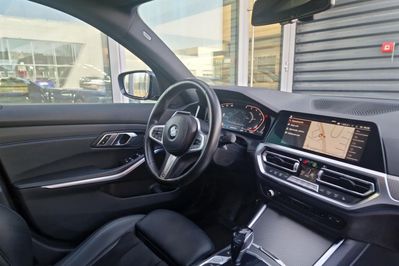 BMW Seria 3 320d M Sport aut