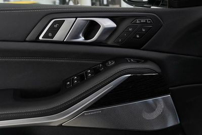 BMW X7 M60i xDrive