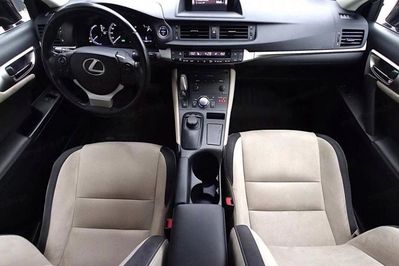 Lexus CT 200h Elegance