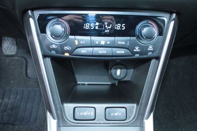 Suzuki S-Cross 1.4 SHVS Premium 4WD