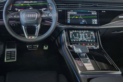 Audi Q8 SQ8 TFSI quattro