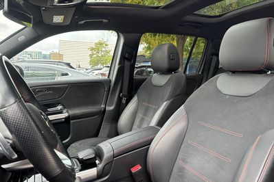Mercedes GLB 250 4-Matic AMG Line