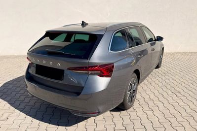 Skoda Octavia Selection 1.5 TSI mHEV DSG