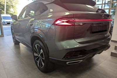 MG HS Exclusive 1.5 AT