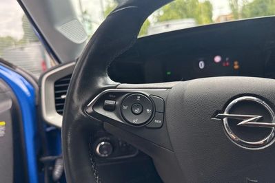 Opel Mokka 50KWH Elegance Business Pack