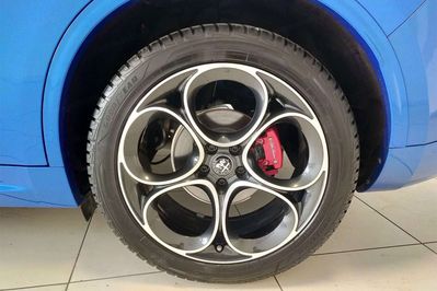 Alfa Romeo Stelvio Turbo Veloce Q4