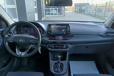 Hyundai i30 1.5 T-GDI Smart DCT