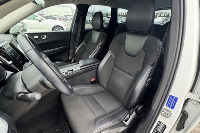 Volvo XC60 B4 D Momentum Pro