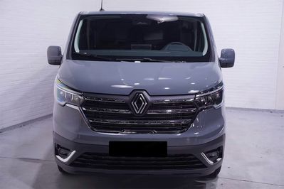 Renault Trafic L2H1 Extra AT9