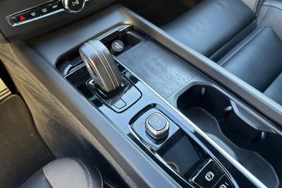 Volvo XC60 B4 B R-Design
