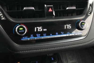 Toyota Corolla 2.0 Hybrid Trek