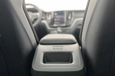 Volvo XC60 T6 Plug-In Hybrid AWD Core