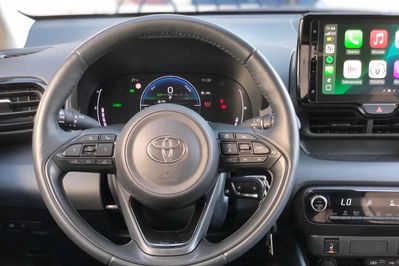 Toyota Yaris Hybrid Style