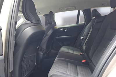 Volvo V60 B3 B Core